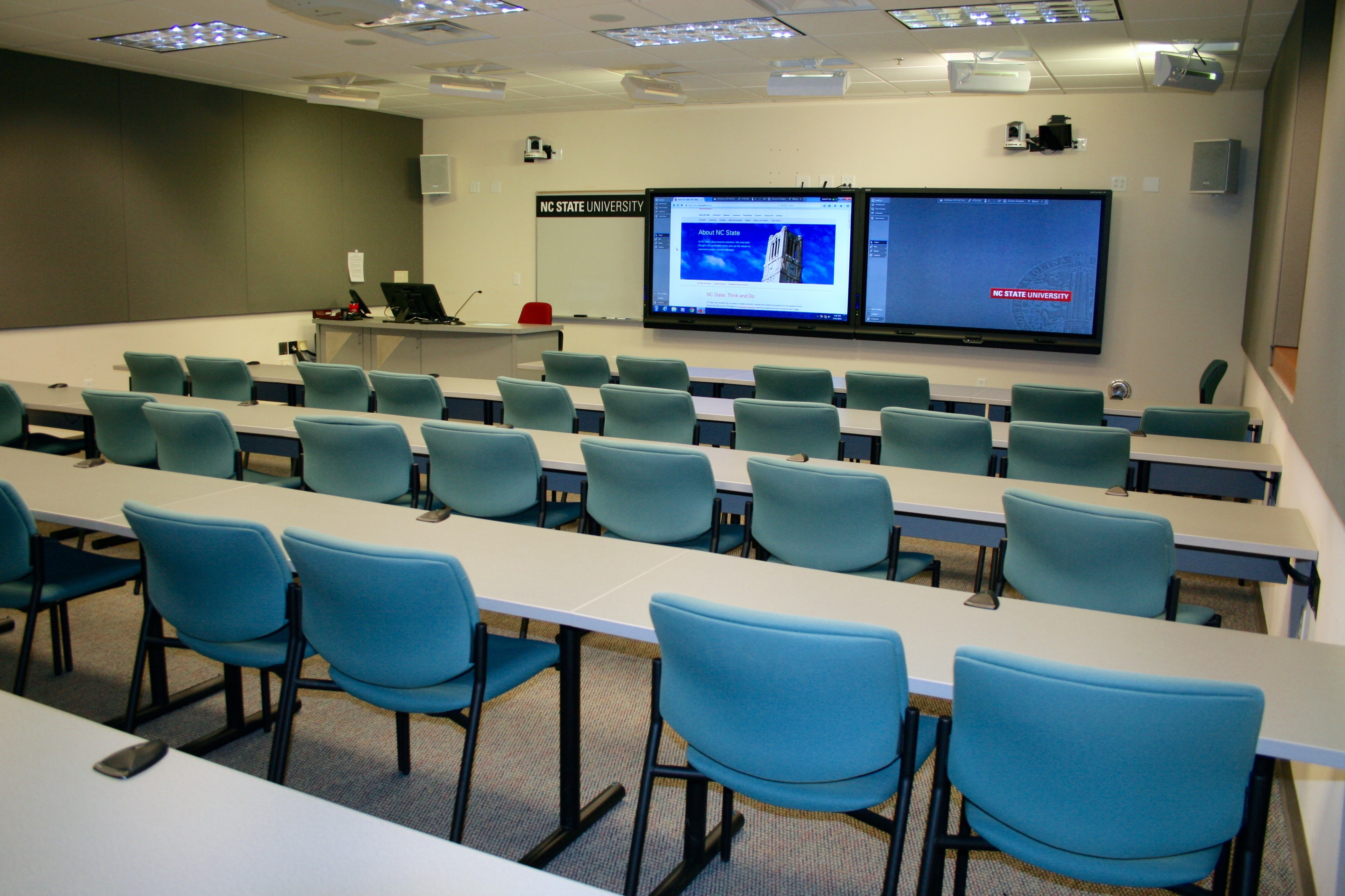 A picture of classroom.